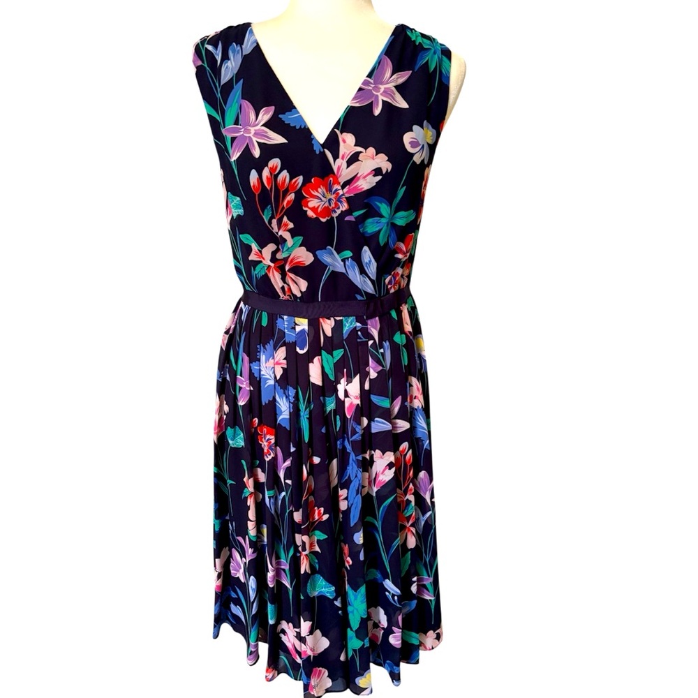 TALBOTS Navy Floral Full Pleated Dress Size 6P